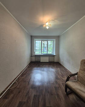 2-к квартира, вторичка, 41м2, 1/4 этаж
