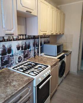 3-к квартира, вторичка, 58м2, 8/9 этаж