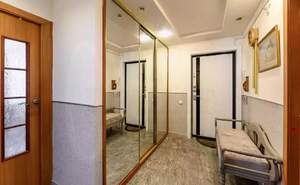 2-к квартира, вторичка, 58м2, 1/5 этаж