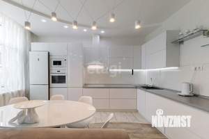 3-к квартира, вторичка, 96м2, 1/4 этаж