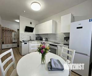 3-к квартира, вторичка, 65м2, 10/18 этаж