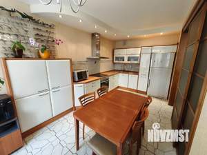 3-к квартира, вторичка, 121м2, 3/8 этаж