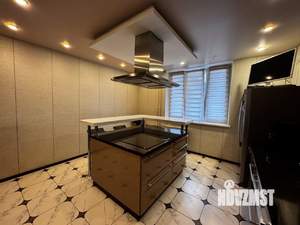 2-к квартира, вторичка, 82м2, 3/10 этаж