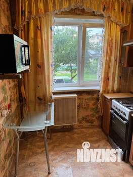 2-к квартира, вторичка, 45м2, 1/5 этаж