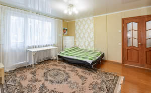 2-к квартира, вторичка, 42м2, 1/9 этаж