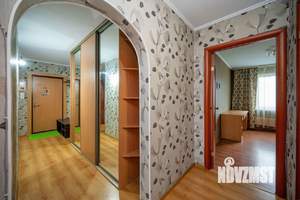 2-к квартира, вторичка, 64м2, 6/9 этаж