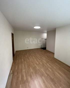 2-к квартира, вторичка, 43м2, 1/5 этаж