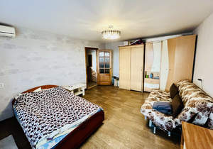 2-к квартира, вторичка, 43м2, 8/9 этаж