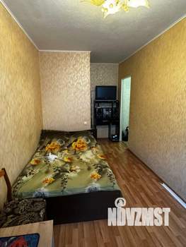 2-к квартира, вторичка, 39м2, 1/4 этаж