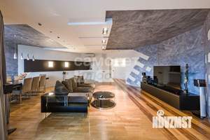 5-к квартира, вторичка, 242м2, 10/10 этаж