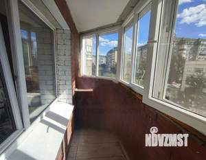 2-к квартира, вторичка, 63м2, 4/16 этаж