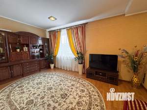 4-к квартира, вторичка, 100м2, 5/5 этаж