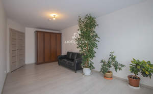 2-к квартира, вторичка, 54м2, 7/10 этаж