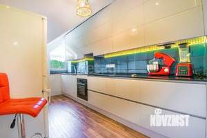 3-к квартира, вторичка, 93м2, 4/4 этаж