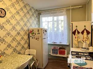 4-к квартира, вторичка, 77м2, 1/9 этаж