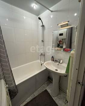 3-к квартира, вторичка, 63м2, 2/9 этаж
