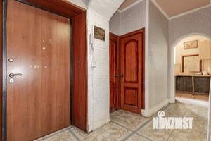3-к квартира, вторичка, 70м2, 1/4 этаж