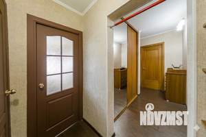 2-к квартира, вторичка, 42м2, 8/9 этаж