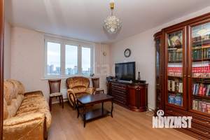 2-к квартира, вторичка, 72м2, 10/16 этаж