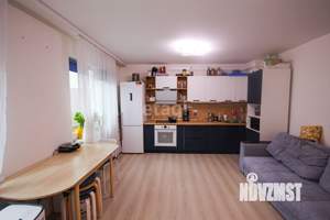2-к квартира, вторичка, 60м2, 1/5 этаж