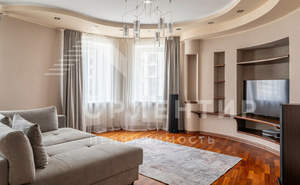 4-к квартира, вторичка, 163м2, 6/10 этаж