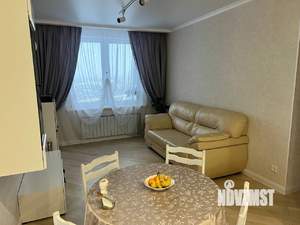 3-к квартира, вторичка, 63м2, 22/27 этаж