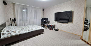 2-к квартира, вторичка, 43м2, 1/9 этаж