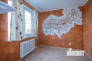 4-к квартира, вторичка, 64м2, 8/9 этаж