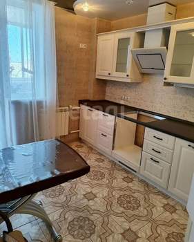 2-к квартира, вторичка, 64м2, 10/19 этаж