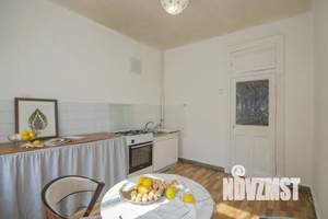 2-к квартира, вторичка, 61м2, 2/5 этаж