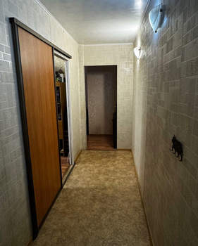 2-к квартира, вторичка, 39м2, 1/4 этаж