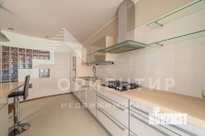 4-к квартира, вторичка, 163м2, 6/10 этаж