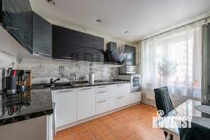 2-к квартира, вторичка, 60м2, 9/10 этаж