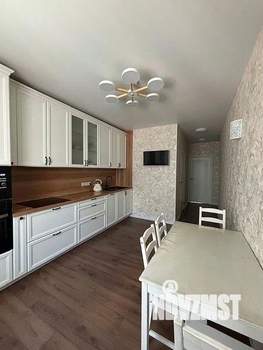 2-к квартира, вторичка, 64м2, 3/8 этаж