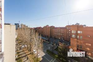 4-к квартира, вторичка, 119м2, 6/9 этаж