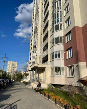 2-к квартира, вторичка, 63м2, 9/18 этаж