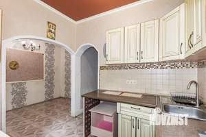 3-к квартира, вторичка, 70м2, 1/4 этаж