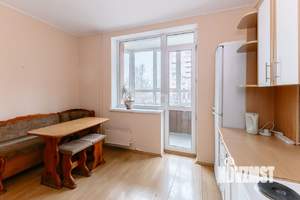 2-к квартира, вторичка, 62м2, 2/10 этаж