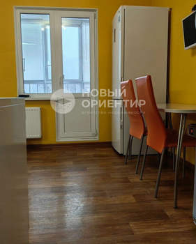 2-к квартира, вторичка, 54м2, 4/18 этаж