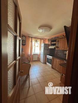 2-к квартира, вторичка, 63м2, 8/10 этаж