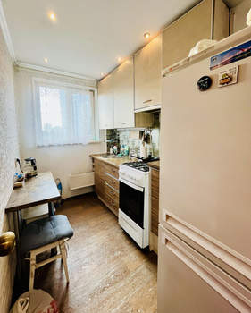 2-к квартира, вторичка, 43м2, 8/9 этаж