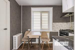 2-к квартира, вторичка, 42м2, 8/9 этаж