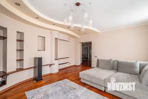 4-к квартира, вторичка, 163м2, 6/10 этаж