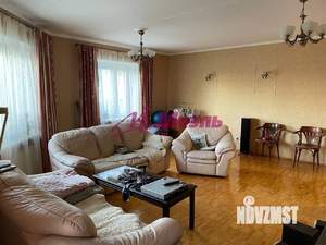 4-к квартира, вторичка, 141м2, 3/10 этаж