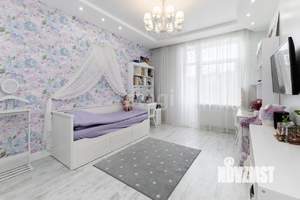 3-к квартира, вторичка, 96м2, 1/4 этаж