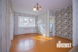 2-к квартира, вторичка, 42м2, 1/5 этаж