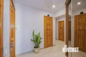 3-к квартира, вторичка, 63м2, 6/9 этаж