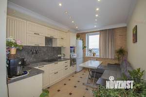 2-к квартира, вторичка, 56м2, 8/13 этаж