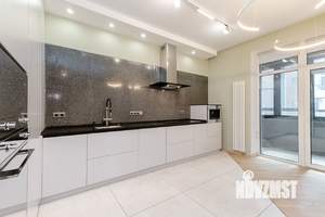 4-к квартира, вторичка, 135м2, 3/9 этаж