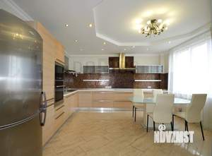 3-к квартира, вторичка, 136м2, 21/25 этаж
